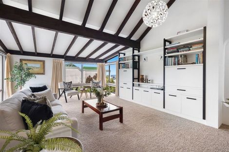 Photo of property in 19 Santa Maria Avenue, Mount Pleasant, Christchurch, 8081