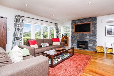 Photo of property in 34 South Lynn Road, Titirangi, Auckland, 0604