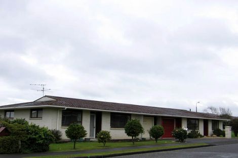 Photo of property in 2 Rewa Place, Lansdowne, Masterton, 5810