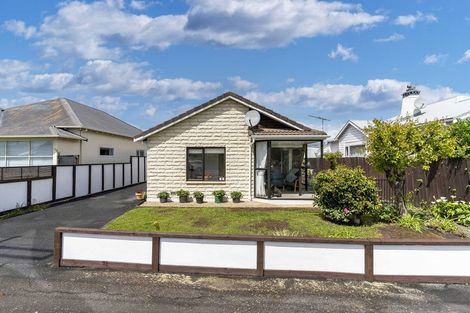 Photo of property in 33a Hargest Crescent, Saint Kilda, Dunedin, 9012