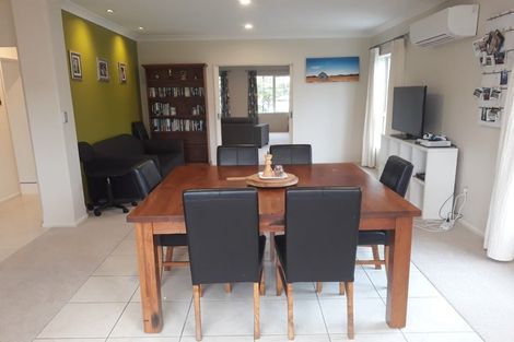 Photo of property in 42 Kinsella Crescent, Aidanfield, Christchurch, 8025