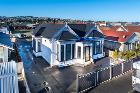 Photo of property in 37 Grove Street, Saint Kilda, Dunedin, 9012