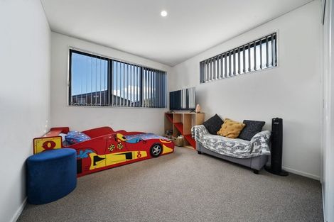 Photo of property in 180 Walters Road, Takanini, 2110