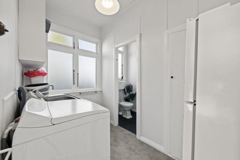 Photo of property in 27 Union Street, Hokowhitu, Palmerston North, 4410