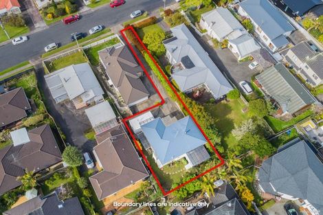 Photo of property in 20a Corunna Road, Milford, Auckland, 0620