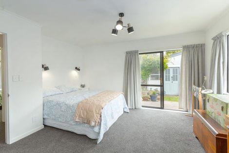 Photo of property in 9 Oak View Place, Greytown, 5712