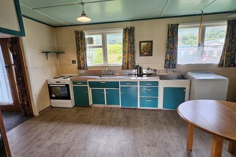 Photo of property in 403 Main Road, Kaiata, Greymouth, 7805