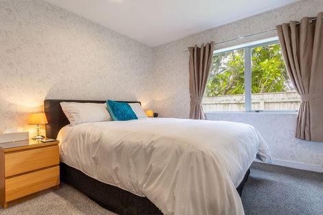 Photo of property in 38 Pharazyn Avenue, Waikanae Beach, Waikanae, 5036