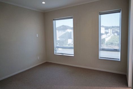 Photo of property in 100 Flat Bush School Road, Flat Bush, Auckland, 2019