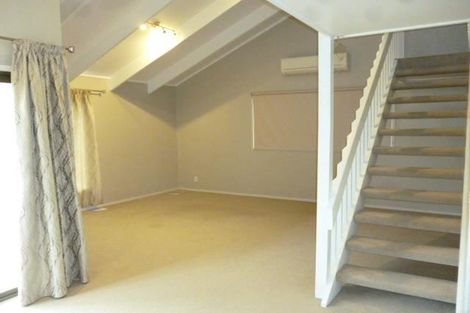 Photo of property in 1/2 Elliot Street, Howick, Auckland, 2014