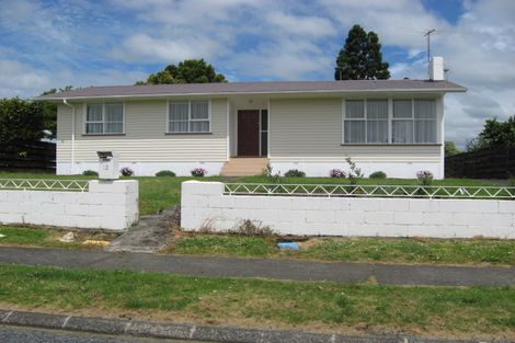 Photo of property in 12 Tranent Road, Mangere, Auckland, 2022