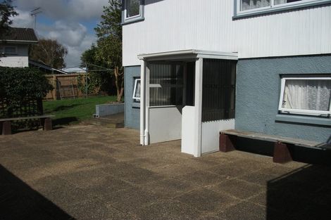 Photo of property in 116 Gossamer Drive, Pakuranga Heights, Auckland, 2010