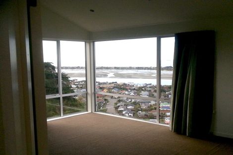 Photo of property in 7 Redcliffs View Lane, Redcliffs, Christchurch, 8081
