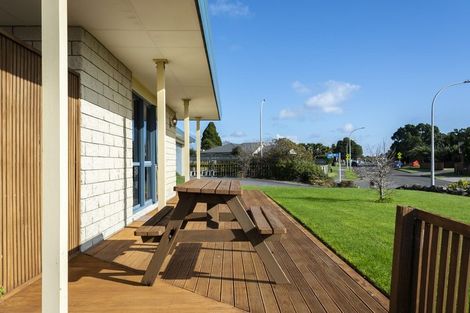 Photo of property in 32 Dillon Drive, Bell Block, New Plymouth, 4312