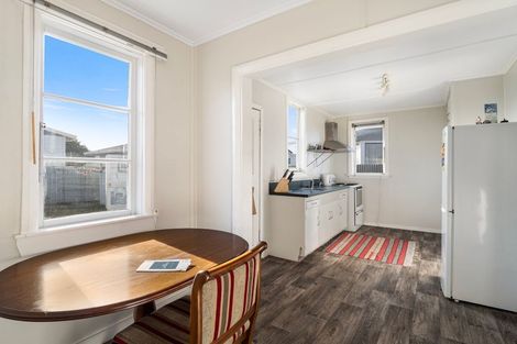 Photo of property in 10 Cornfoot Street, Castlecliff, Whanganui, 4501