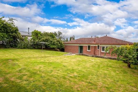 Photo of property in 18 Branxholm Street, Roxburgh, 9500
