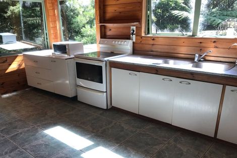 Photo of property in 65 Rimutaka Place, Titirangi, Auckland, 0604