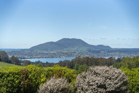 Photo of property in 48 Stewart Glen, Acacia Bay, Taupo, 3385