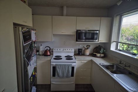 Photo of property in 73 Arcon Drive, Broomfield, Christchurch, 8042