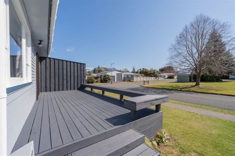 Photo of property in 26 Mararoa Drive, Manapouri, 9679