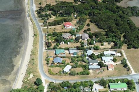 Photo of property in 37 Seddon Street, Waikanae, 5036