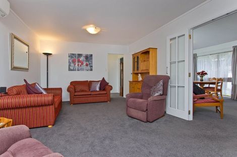 Photo of property in 71 Sandspit Road, Shelly Park, Auckland, 2014