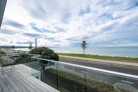 Photo of property in 86 The Esplanade, Westshore, Napier, 4110