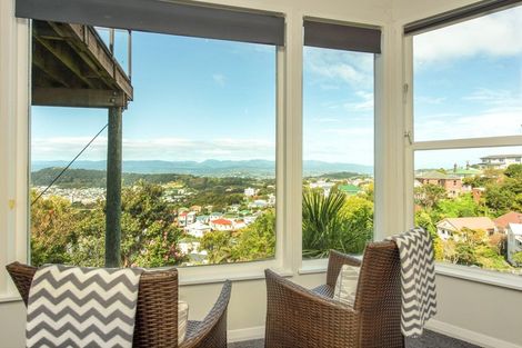 Photo of property in 33 Karepa Street, Brooklyn, Wellington, 6021