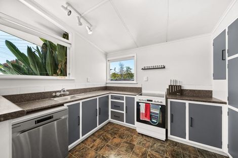 Photo of property in 24 Freyberg Street, Solway, Masterton, 5810