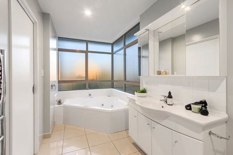 Photo of property in 6 Stoddart Lane, Cashmere, Christchurch, 8022