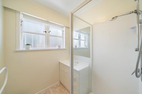 Photo of property in 33a Percy Cameron Street, Avalon, Lower Hutt, 5011