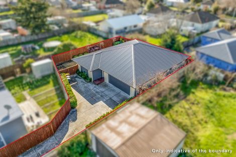 Photo of property in 14a Earnslaw Crescent, Bryndwr, Christchurch, 8053