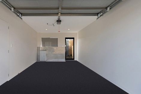 Photo of property in 1/3238 Great North Road, New Lynn, Auckland, 0600