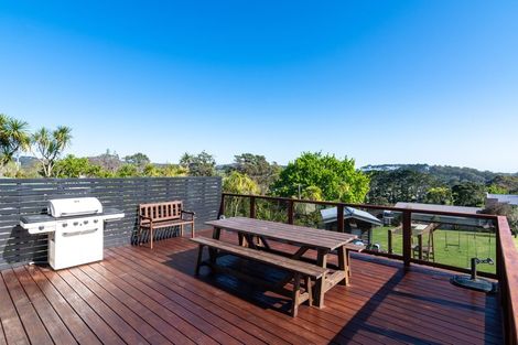 Photo of property in 31 Mcentee Road, Waitakere, Auckland, 0816