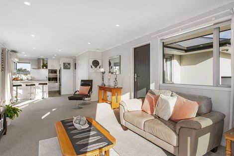 Photo of property in 1/34 Niven Street, Avondale, Christchurch, 8061