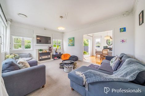 Photo of property in 51 Rossiter Avenue, Waterloo, Lower Hutt, 5011