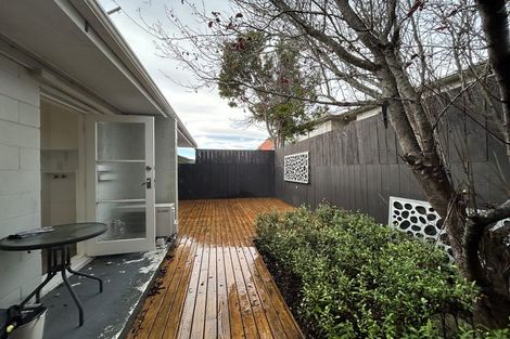 Photo of property in 2/84 Peach Road, Glenfield, Auckland, 0629