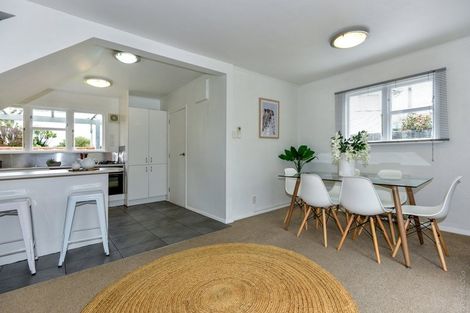 Photo of property in 33 Flay Crescent, Burnside, Christchurch, 8053