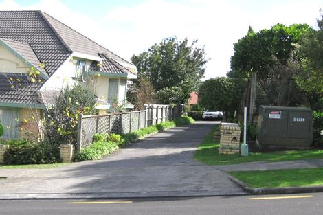 Photo of property in 1/12 Rochester Crescent, Somerville, Auckland, 2014