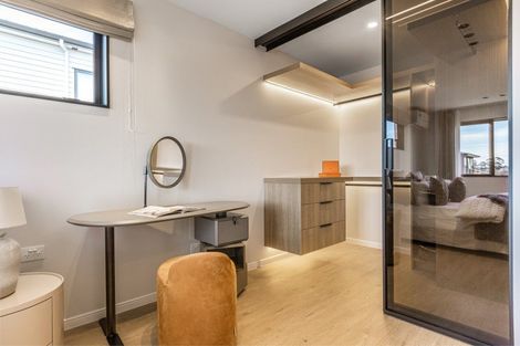 Photo of property in 38 Fernhill Way, Oteha, Auckland, 0632