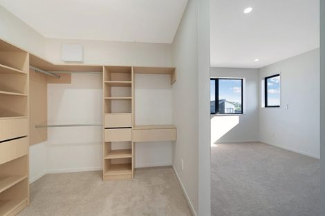 Photo of property in 52 Horokaka Street, Massey, 0614