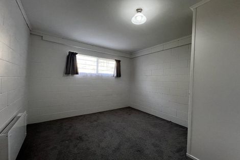 Photo of property in 2/3 Sovereign Place, Glenfield, Auckland, 0629