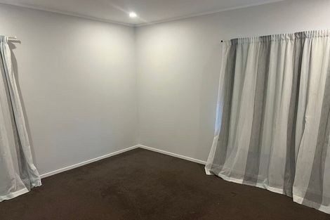 Photo of property in 62 Vandeleur Avenue, Birkdale, Auckland, 0626