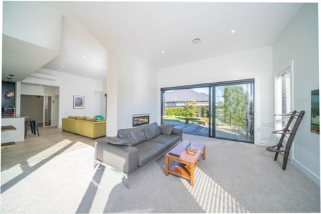 Photo of property in 2 Wallace Crescent, Prebbleton, 7604