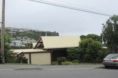 Photo of property in 52 Moncks Spur Road, Redcliffs, Christchurch, 8081