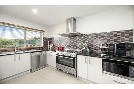 Photo of property in 10 Kipling Crescent, Owhata, Rotorua, 3010