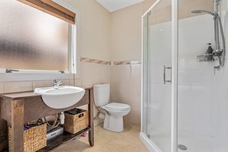 Photo of property in 46a Selwyn Road, Cockle Bay, Auckland, 2014