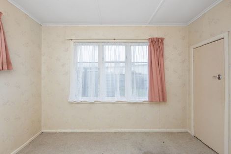 Photo of property in 2/13 Puketapu Road, Taradale, Napier, 4112