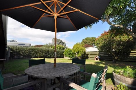 Photo of property in 16 Courtney Place, Pauanui, Hikuai, 3579