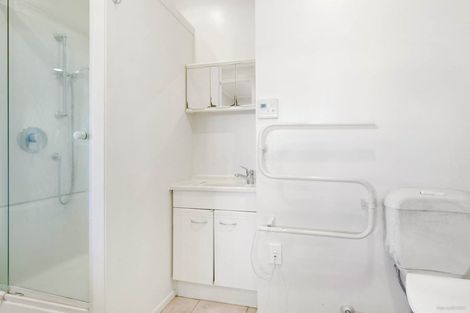 Photo of property in 57 Queenstown Road, Onehunga, Auckland, 1061